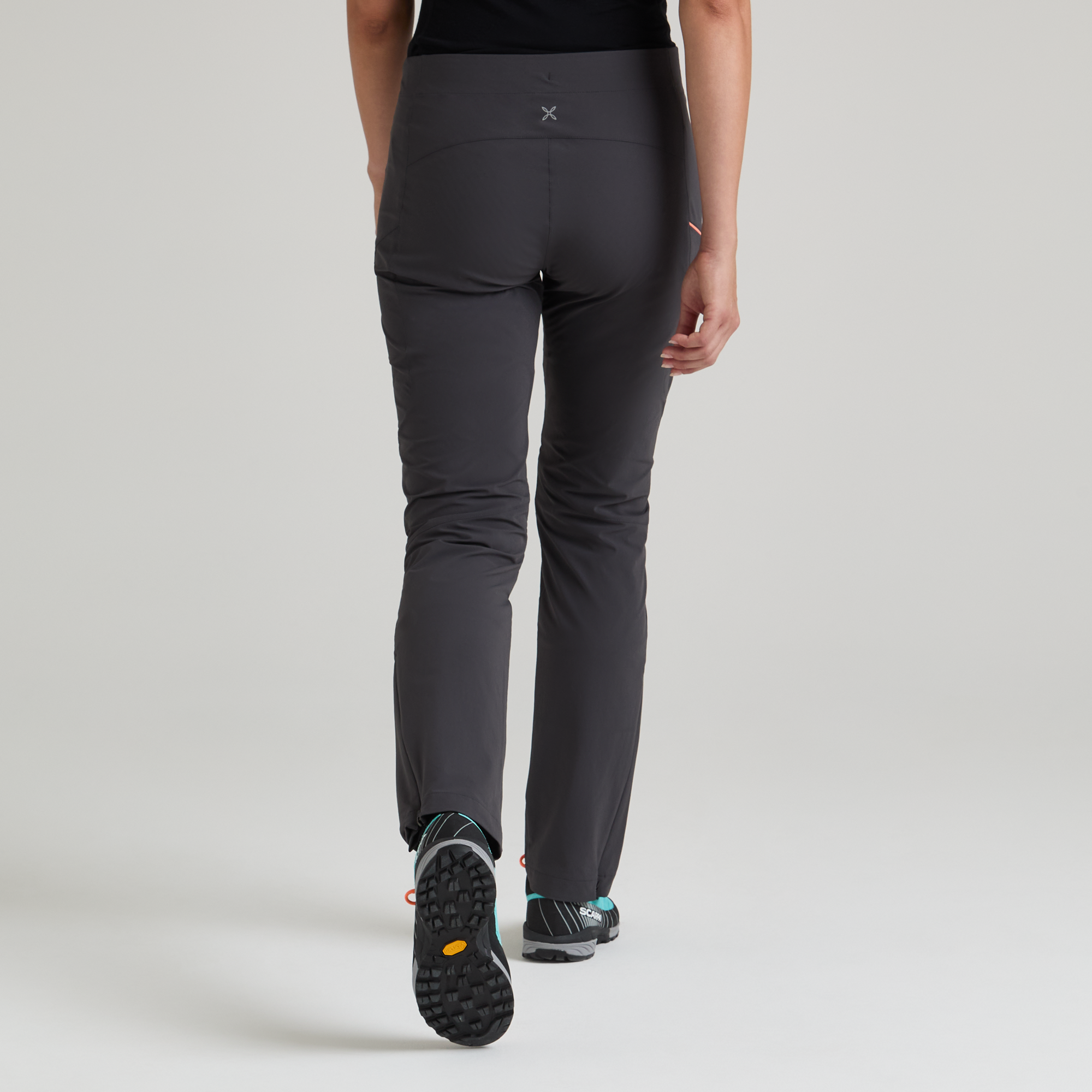 montura-octa-hybrid-pants-woman-pantaloni-softshell-donna image 7