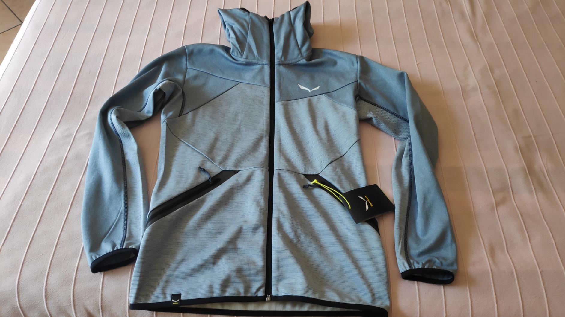 Full zip comodo