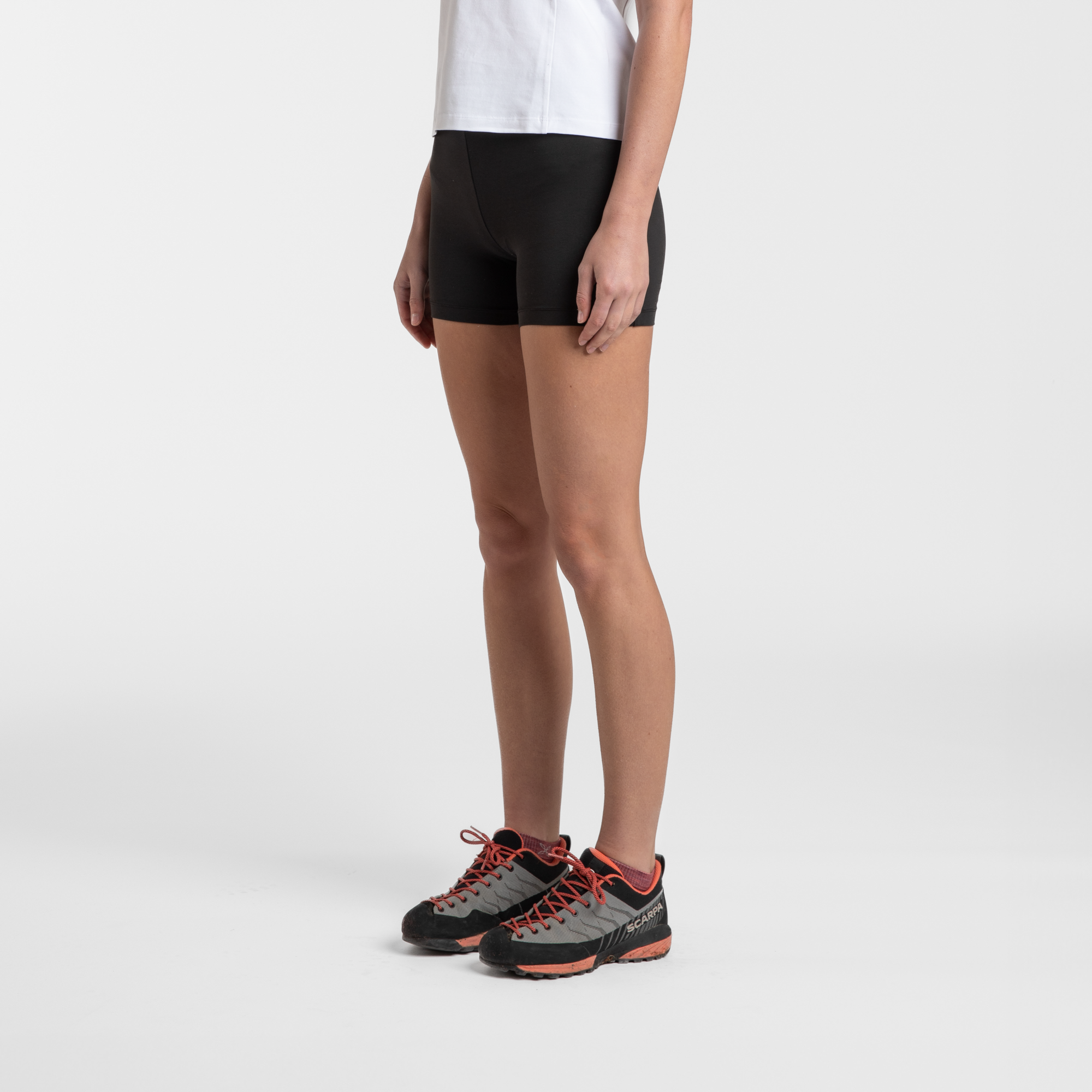 montura-shiva-shorts-woman-shorts-donna-in-cotone-organico image 5