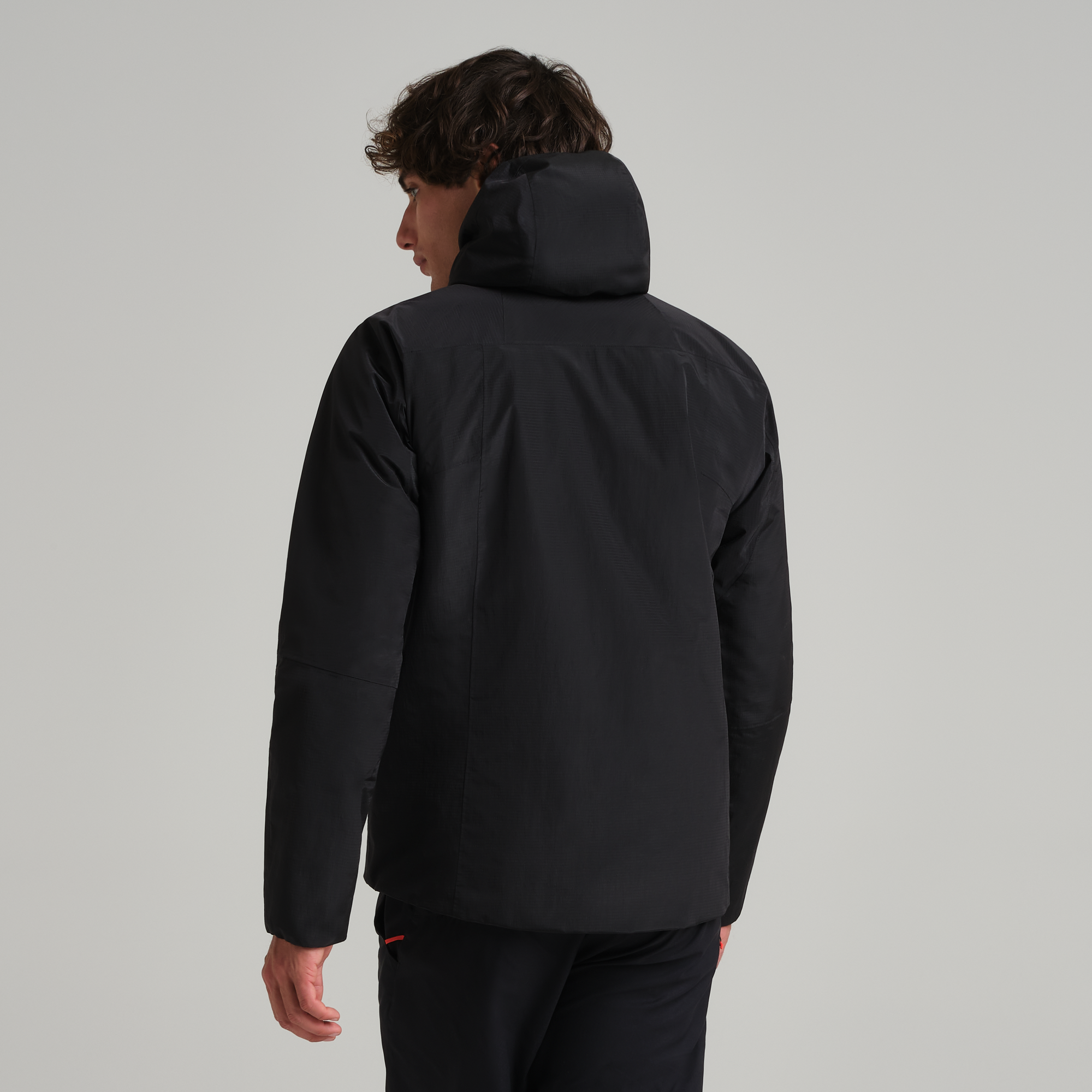 montura-versante-sky-hooded-jacket-giacca-impermeabile-imbottita image 2