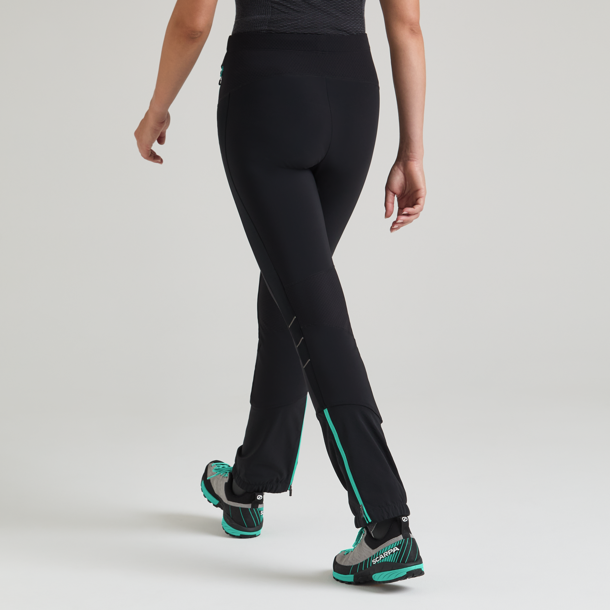 montura-poison-pants-woman-pantaloni-softshell-donna-windtex-pro-meteo-3-strati image 6