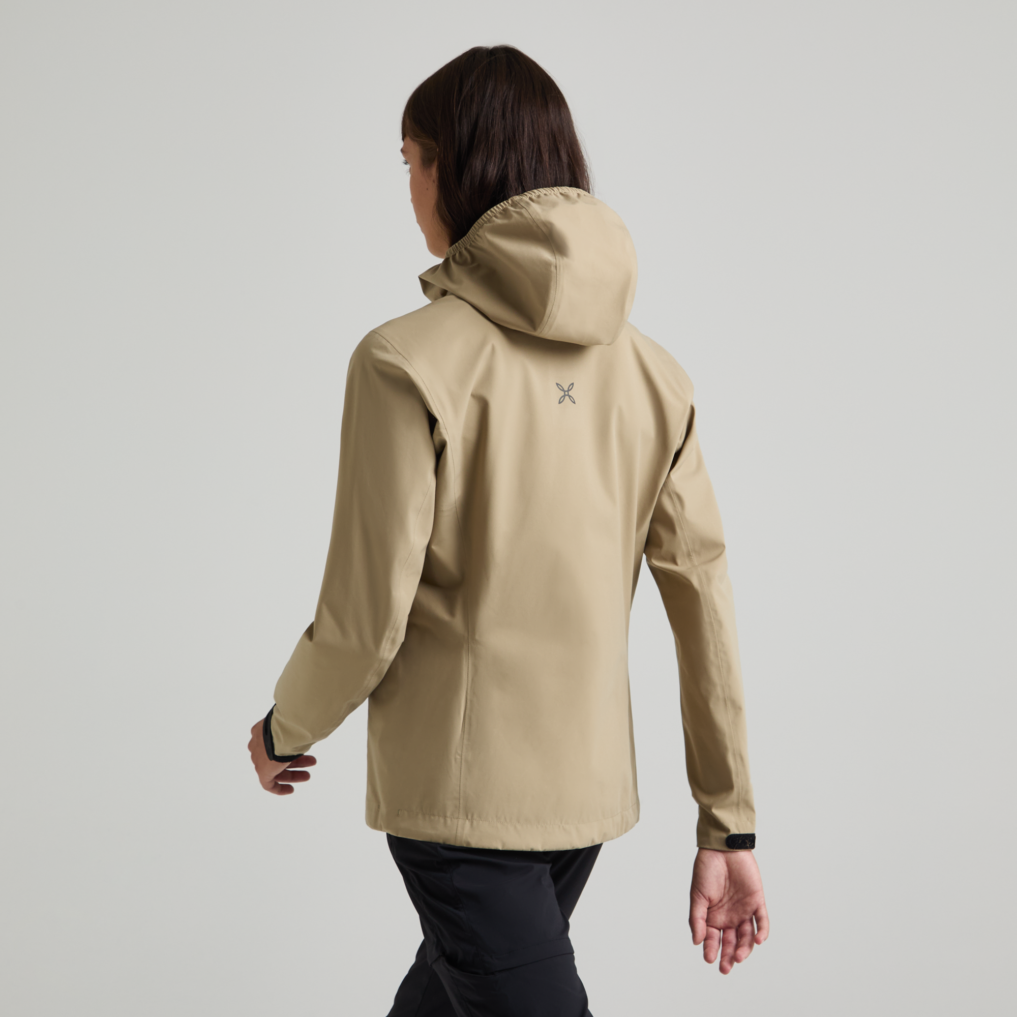 montura-shelter-jacket-woman-giacca-impermeabile-donna image 8