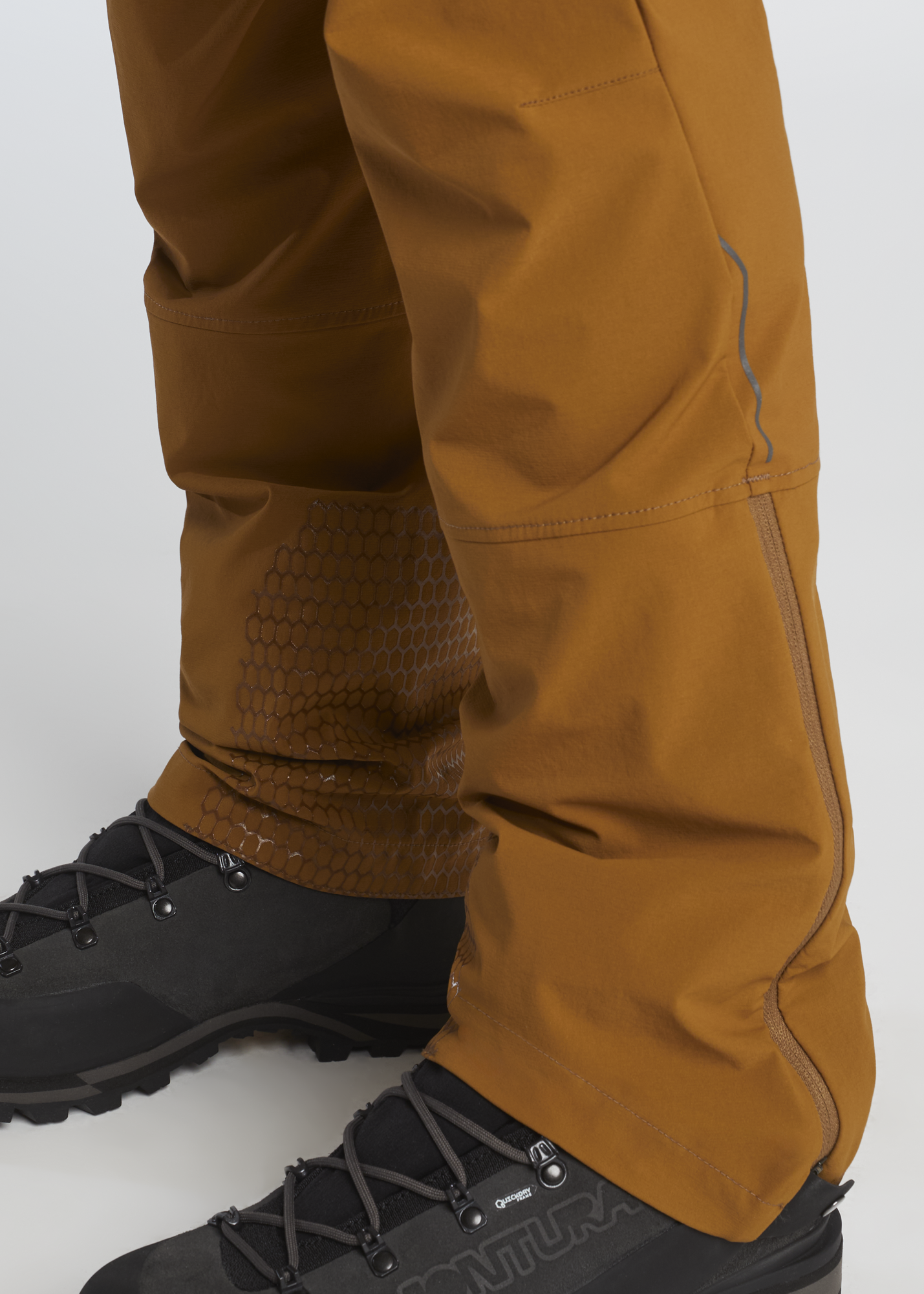 montura-trace-light-pants-pantaloni-scialpinismo-antivento-con-ghette image 1