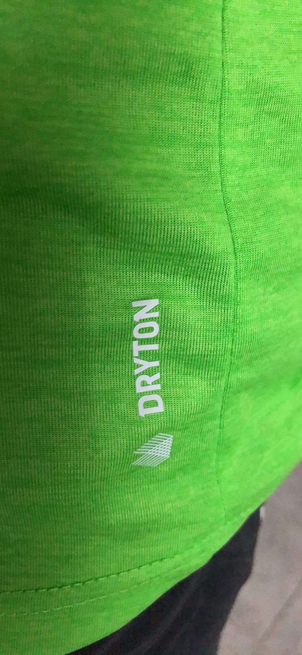 Veste bene, tessuto tecnico