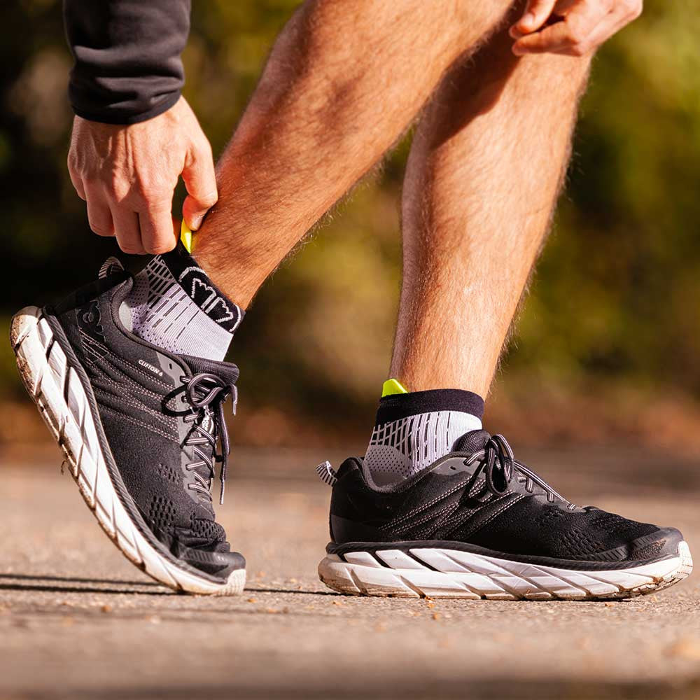 sidas-run-feel-grigio-nero-calze-running-sottili-tecniche image 2