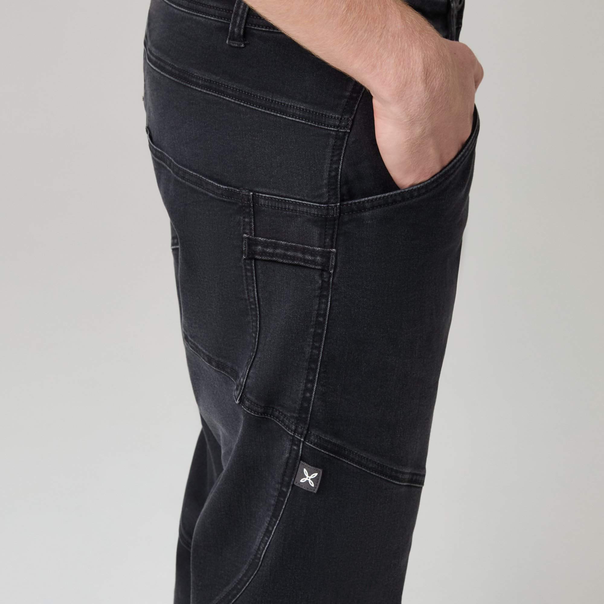 montura-allez-black-denim-pants-pantaloni-jeans-elasticizzati image 4