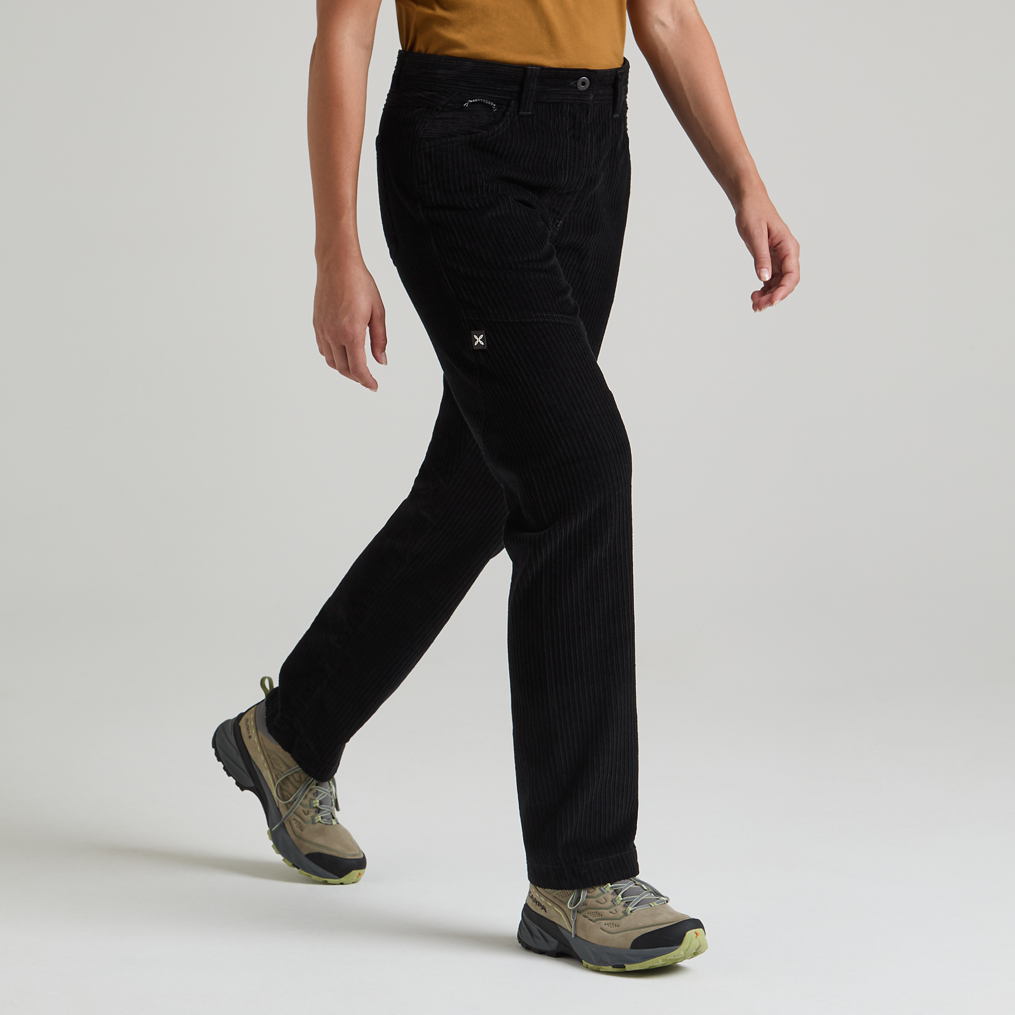 montura-corduroy-3-pants-woman-pantaloni-velluto-cotone-donna image 3
