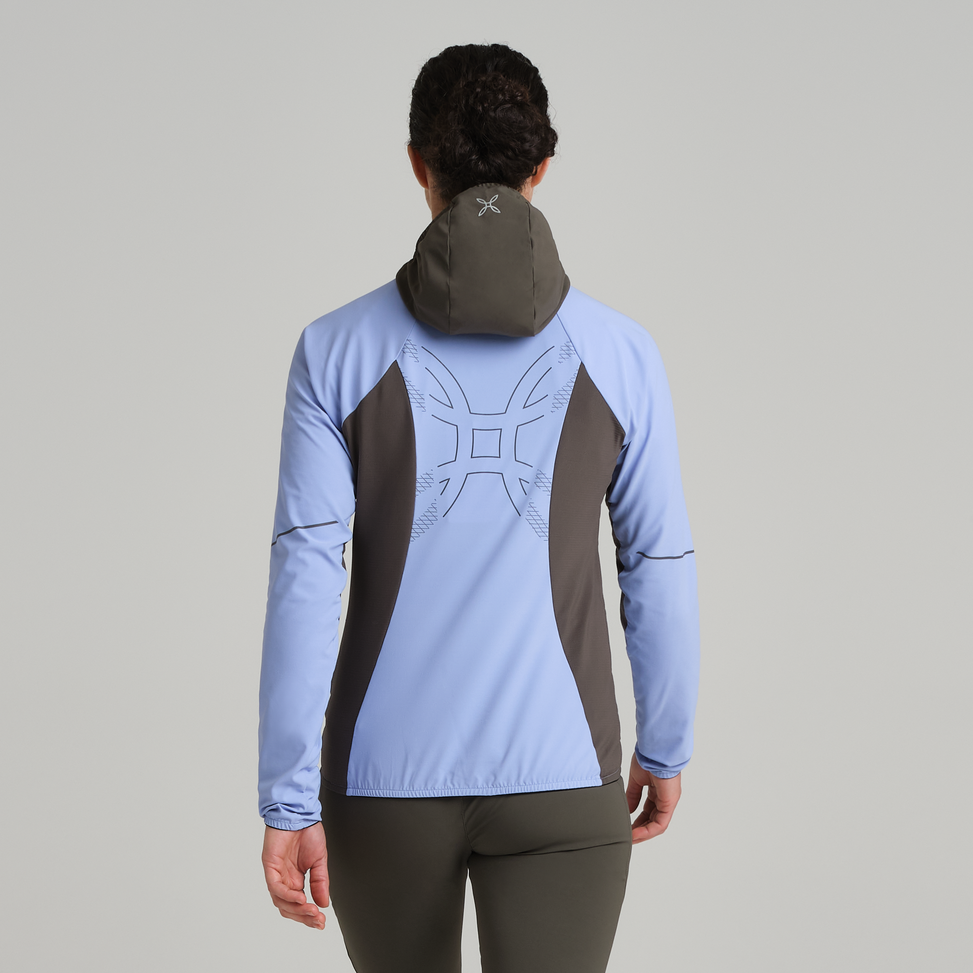 montura-flash-hooded-jacket-donna-softshell-trekking-antivento image 8