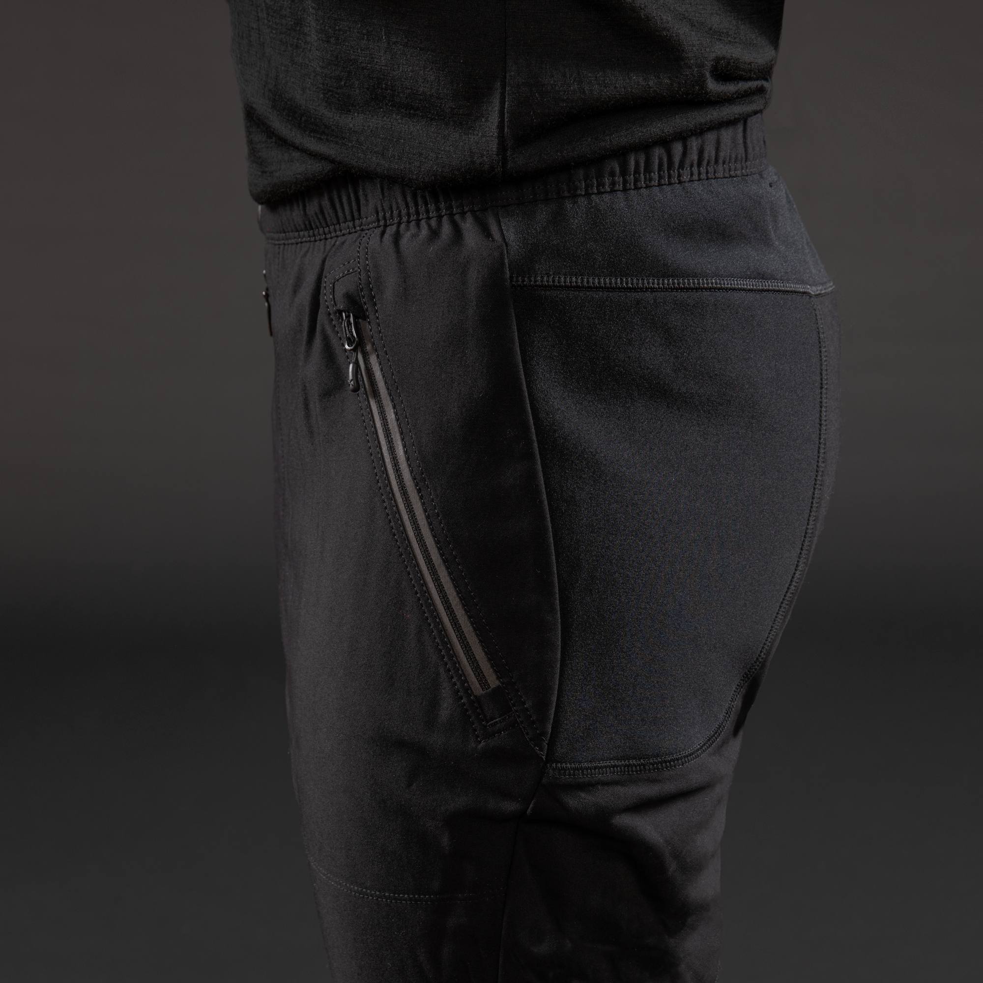 montura-vertigo-2-0-nm-pants-pantaloni-alpinismo-termici-uomo-black-collection image 8
