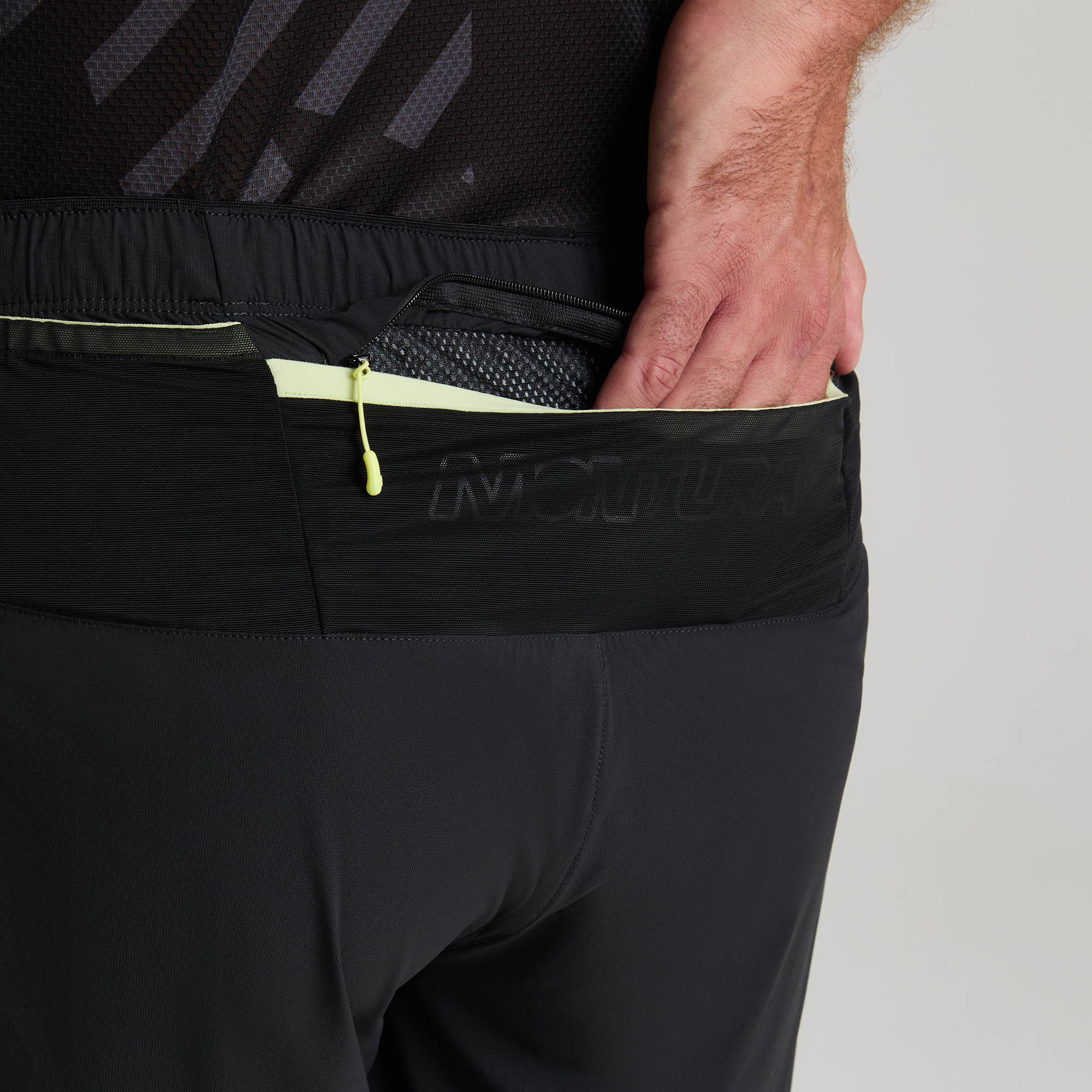 montura-shadow-2-shorts-pantaloncini-running-uomo-traspiranti image 8