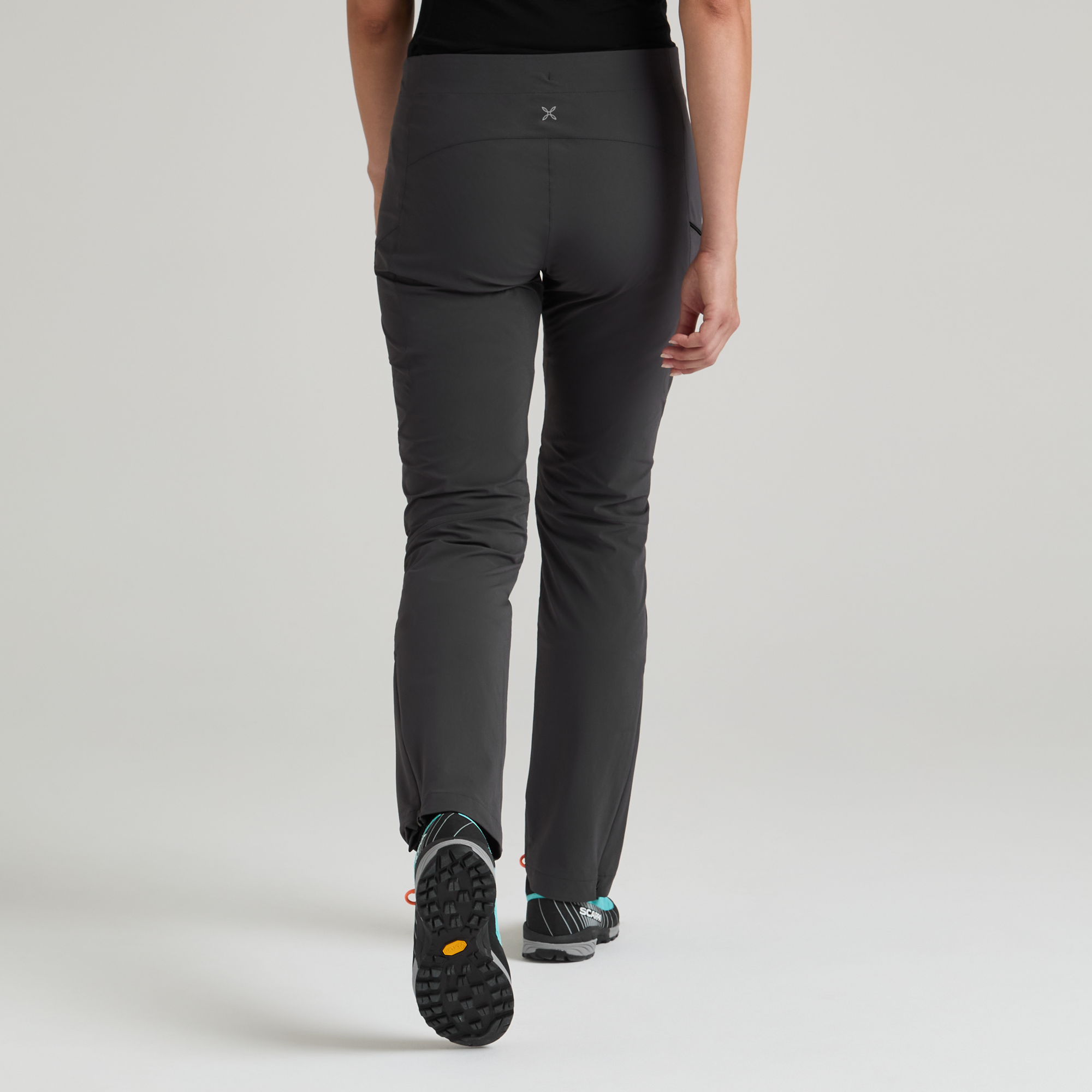 montura-octa-hybrid-pants-woman-pantaloni-softshell-donna image 6