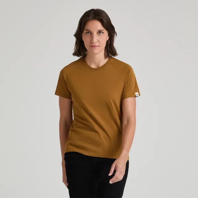 montura-minimal-logo-t-shirt-donna-maglietta-cotone-bio image 1