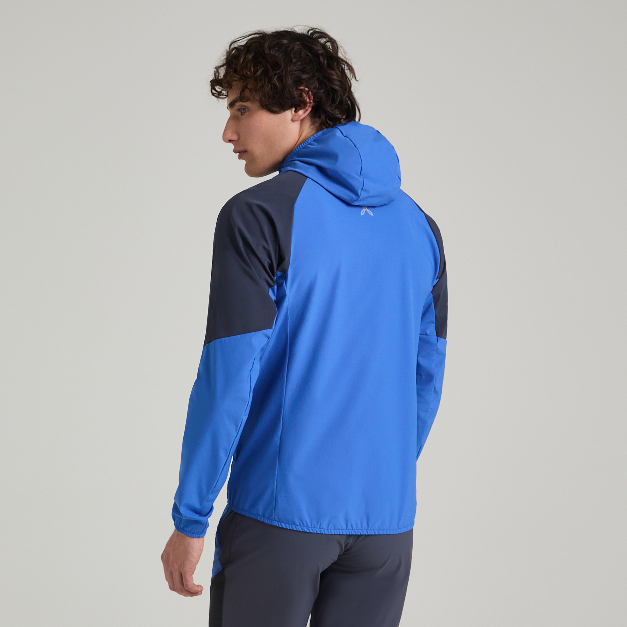 montura-rise-hooded-jacket-giacca-antivento-leggera-con-cappuccio-upf-50 image 8