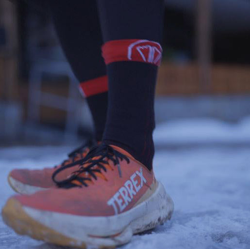 sidas-winter-run-nero-rosso-calze-running-invernali-tecniche image 2