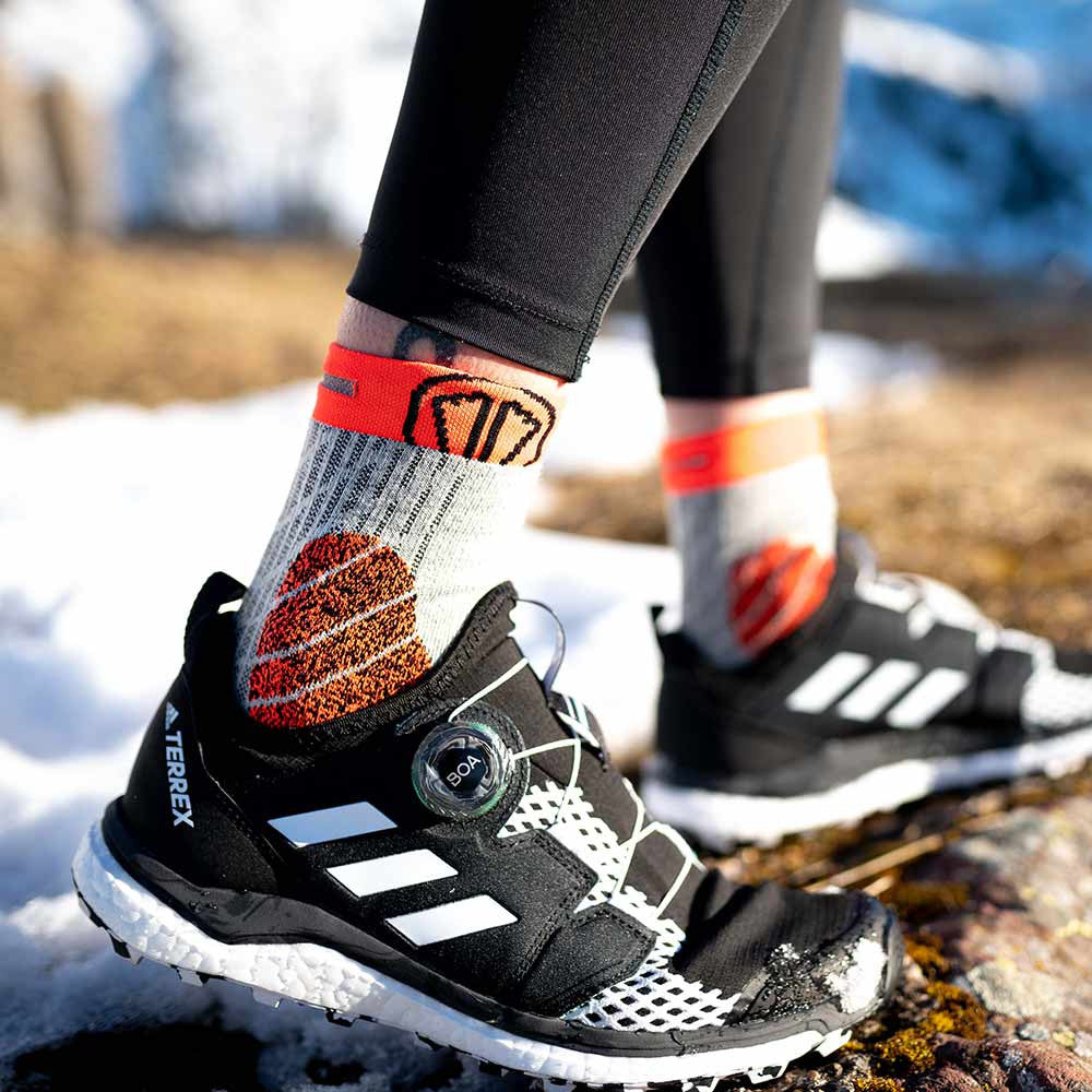 sidas-winter-trail-protect-white-orange-set-2-paia-calze-trail-running-invernali image 2