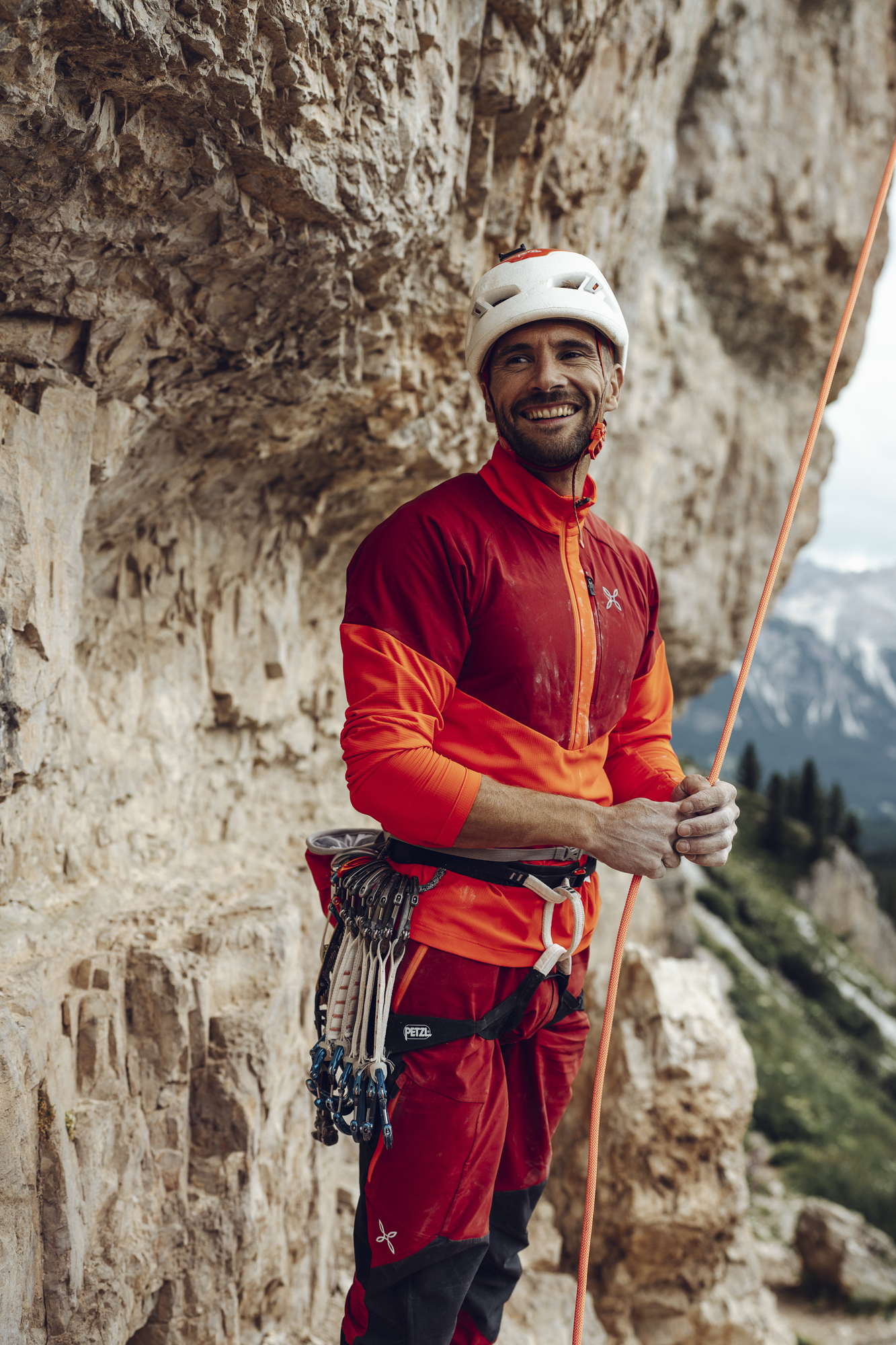 montura-spitze-hybrid-jacket-giacca-ibrida-windstopper-con-cappuccio image 3